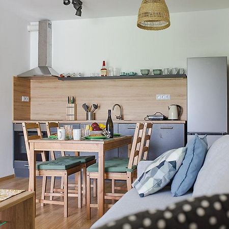 City And Thermal Apartman Győr Esterno foto
