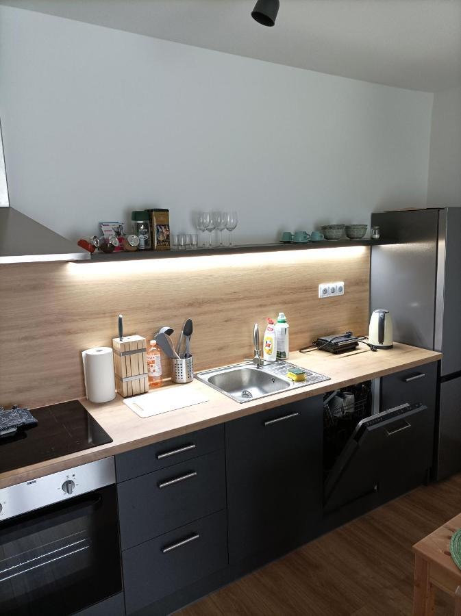 City And Thermal Apartman Győr Esterno foto