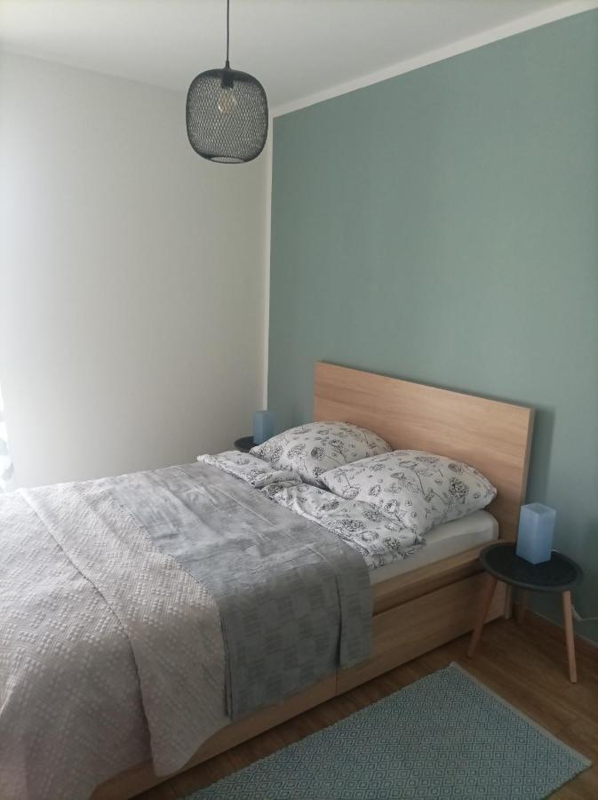 City And Thermal Apartman Győr Esterno foto